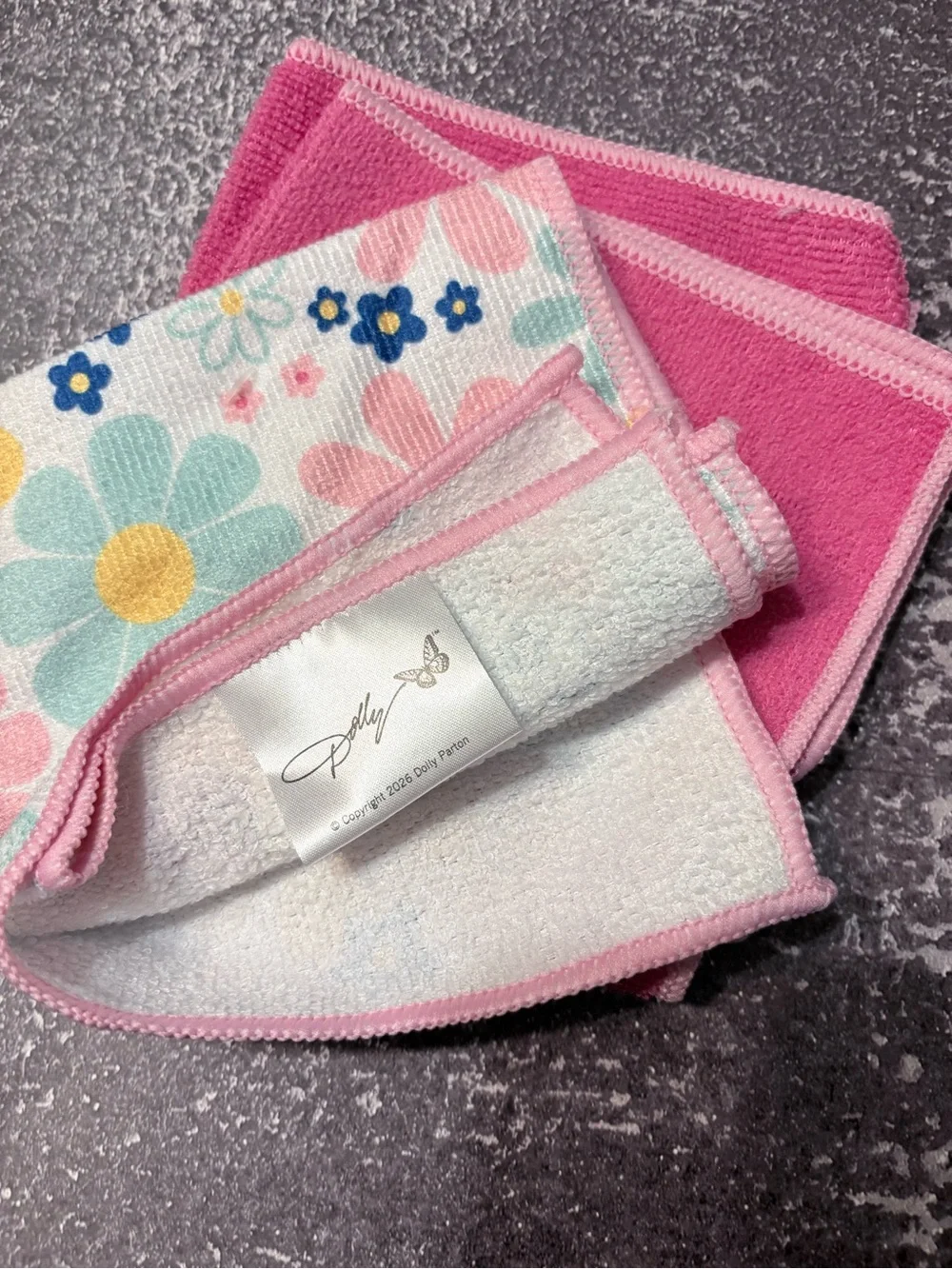 Dolly Parton Kitchen Hand Towels Set in pink and floral